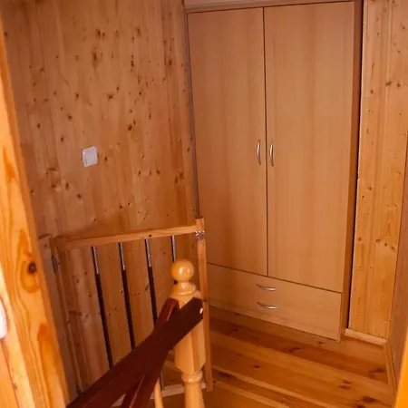 Pod Lipa Apartment *